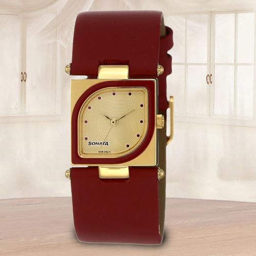 Sonata yuva gold analog on sale watch